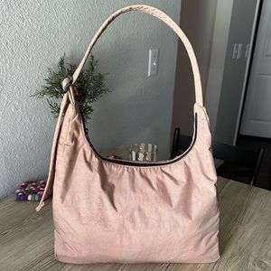 BAGGU Nylon Shoulder Bag in Taupe